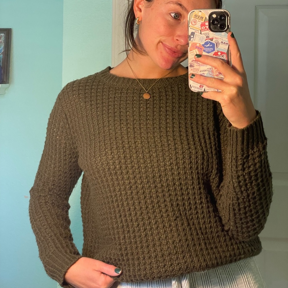 Olive green sweater. Size S.